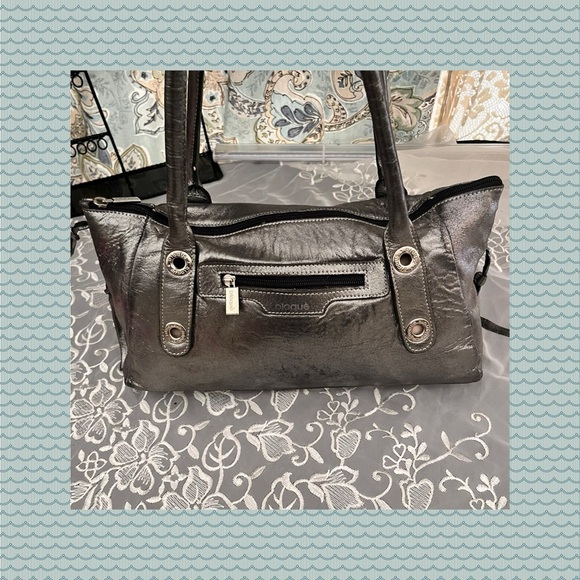 Blaque Metallic Hand Bag USED - Picture 3 of 10